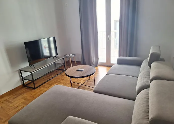 Plaka Luxury Apartment
